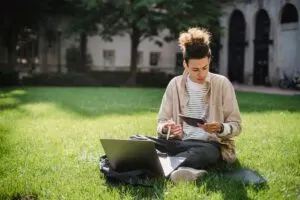 Imagen de iPad vs Chromebook para Estudiantes Cual Conviene Mas en 2026